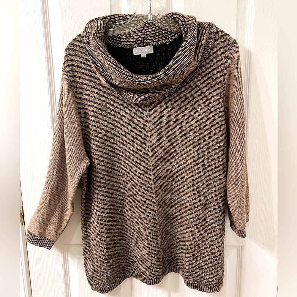 Sweater Laura , size XXL brown colour